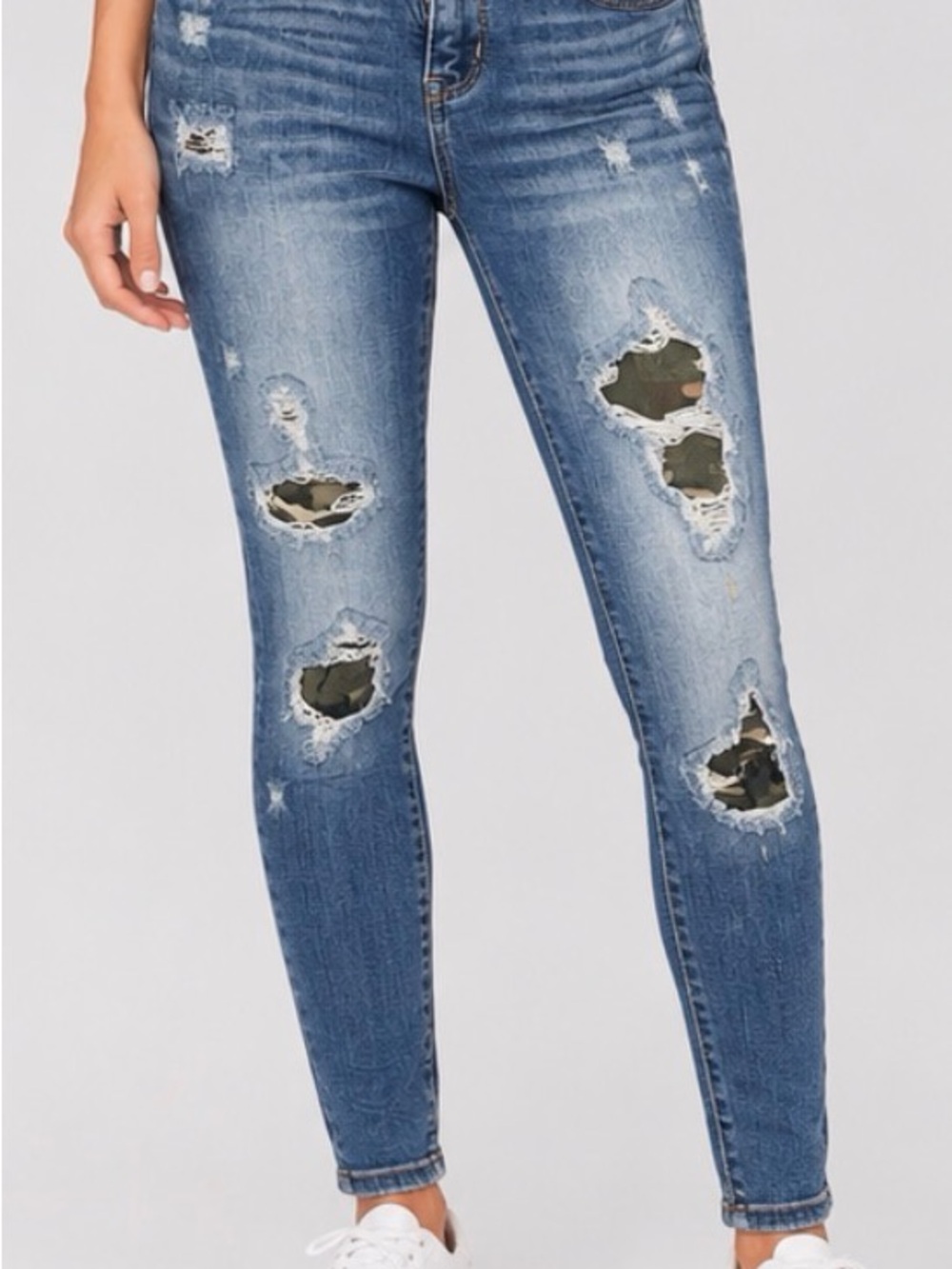Judy Blue Camo Patch Distressed Skinny Jeans – Women’s Size 1/25